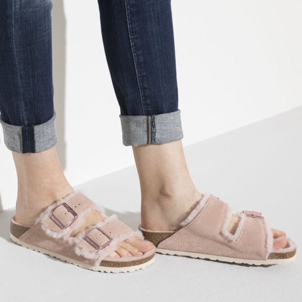 Birkenstock Arizona Shearling in Lt. Rose🌹 - Picture 2 of 6